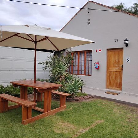 Apartamento @Mango'S Beaufort West Exterior foto