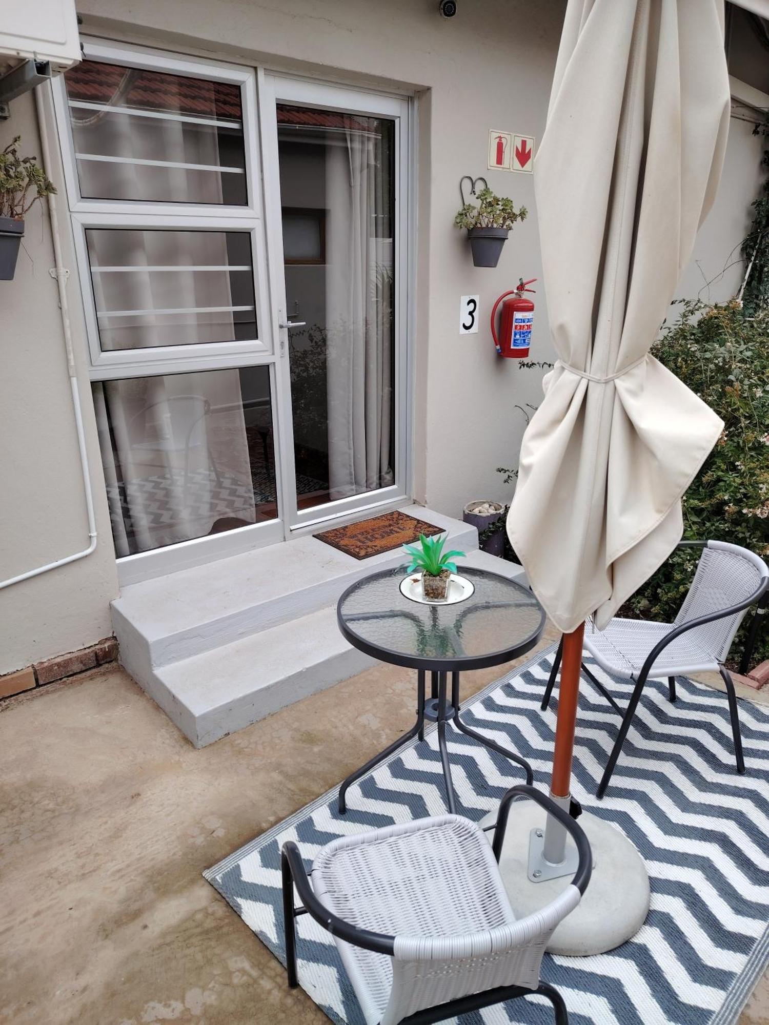 Apartamento @Mango'S Beaufort West Exterior foto